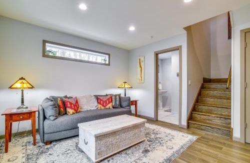 Valois Apartment | Seneca Lake Wine Trail Studio with Balcony and Views!
