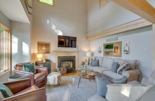 Pedlars Edge House | Serene Hideaway with Views, 1 Mi to Hike and Ski!