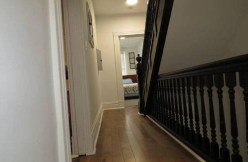 South Oakland Apartment | Serene Retreat in the Heart of Pittsburgh Oakland