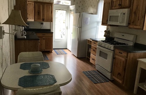 Rockwood House | Serenity Falls Charming home w/stone wood fireplace. Close to 7 Springs Resort