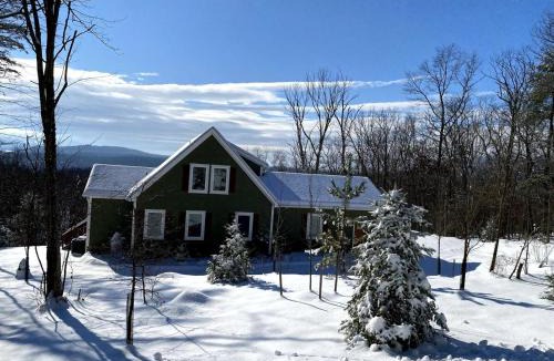 Front Royal House | Shenandoah Thunder Chalet Guest Suite