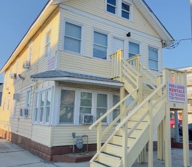 Seaside Heights Apartment | Shore Beach Houses - 38 B Lincoln Ave