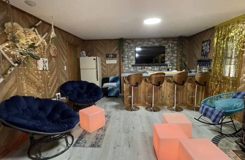Bushkill House | Silver Fox Water Front SsMook Lux Pocono Home, HOT TUB, SAW CREEK FRONT