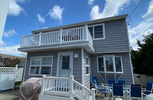 Avalon House | Single-family home in Avalon—walk to beach and town