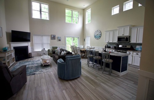 Millville House | Single home quiet neighborhood close to beach.