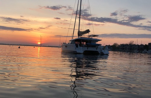 Edgewater Boat Rental | Six bedroom 2020 Fountaine Pajot catamaran