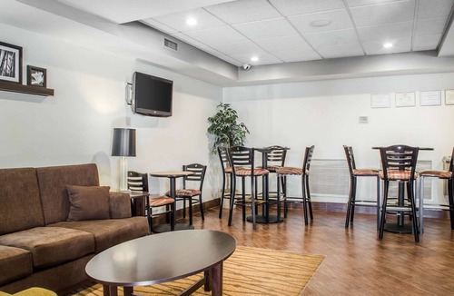Trevose Hotel | Sleep Inn & Suites Bensalem
