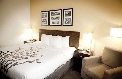Moundsville Hotel | Sleep Inn & Suites Moundsville - Wheeling