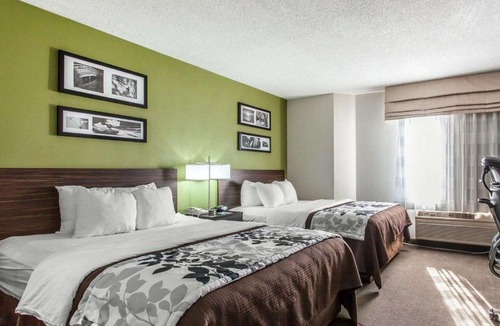 Austinburg Hotel | Sleep Inn & Suites Near I-90 and Ashtabula