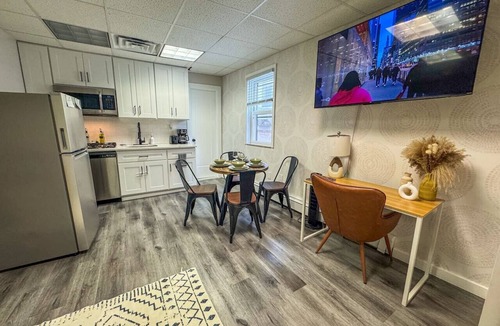 North Ironbound Apartment | Smart and modern central 2br apt