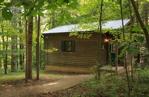 Logan Cottage | Snowdrop Cottage at The Inn & Spa at Cedar Falls