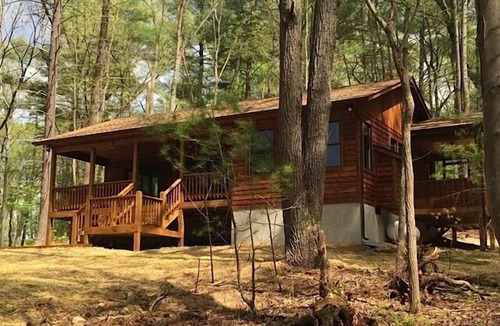 Rileyville Cabin | "Solitude" Secluded 1 BR Cabin Nestled in the Woods w/Hot Tub near Luray, VA.