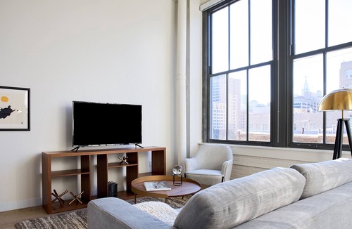 Logan Square Apartment | Sonder at Sixteen Hundred | Spacious One-Bedroom Apartment w/ Den
