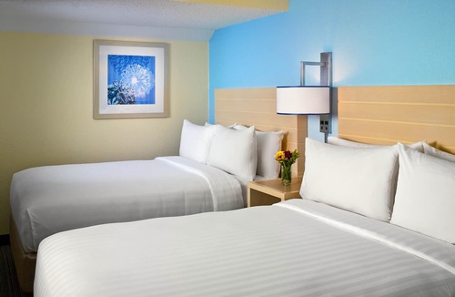 Monmouth Junction Hotel | Sonesta ES Suites South Brunswick - Princeton