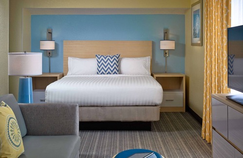 Monmouth Junction Hotel | Sonesta ES Suites South Brunswick - Princeton