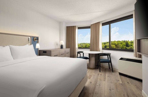 White Plains Hotel | Sonesta White Plains Downtown