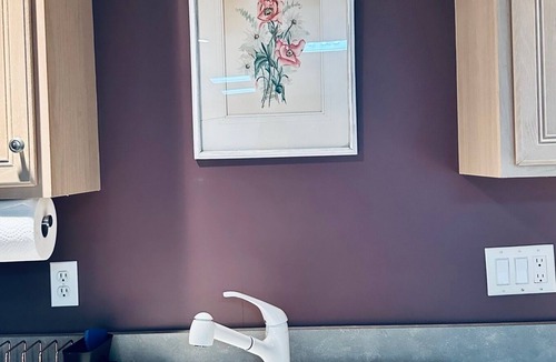 Broomall Apartment | Sophia's Flat B-No Step/Pet Friendly at Quiet & Peaceful Suburb