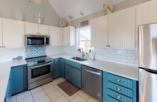North Topsail Beach House | Soundfront with Dock & Ocean Views, 3 bed/3 bath.