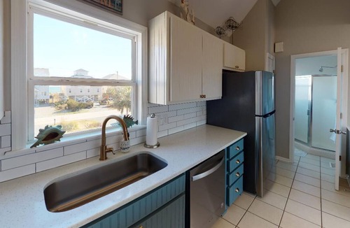 North Topsail Beach House | Soundfront with Dock & Ocean Views, 3 bed/3 bath.