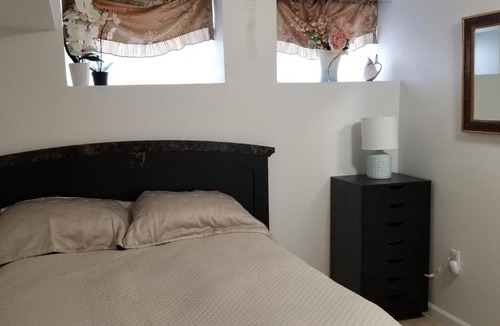 Downtown Baltimore Apartment | Spacious 2 bedroom apartment with free parking