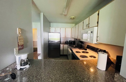 Elkins Park Apartment | Spacious 2BR/2BA First‑Floor Condo