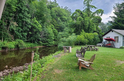 Morris House | Spacious 4 bedroom house near Pine Creek in Morris PA