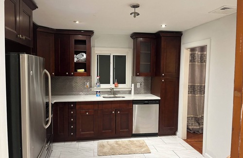 Vauxhall House | Spacious 4-bedroom house with WiFi and AC in Union.n2mnts to majors HW.