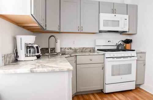 Pleasant Hills Apartment | Spacious & Bright Retreat – Perfect for Families!
