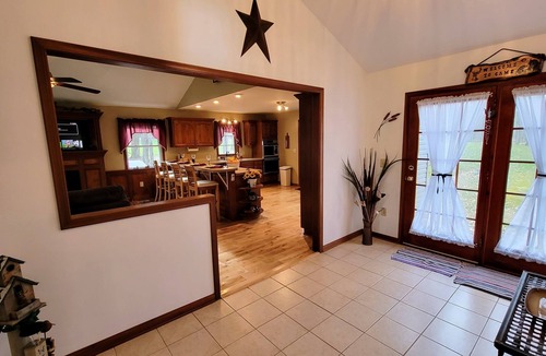 Russell Cottage | Spacious centrally located cottage near the Allegheny Reservoir and golf courses