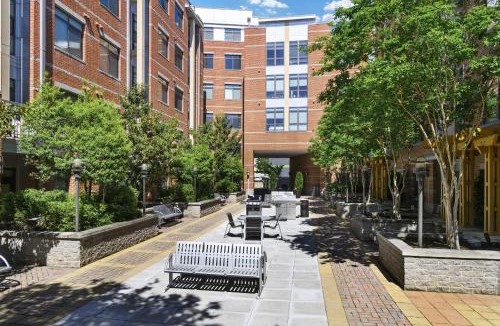 Arlington Apartment | Spacious Comfort Near Downtown Hotspots