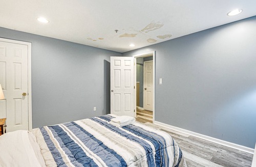 Dundalk House | Spacious Dundalk Townhome: 8 Mi to Inner Harbor!