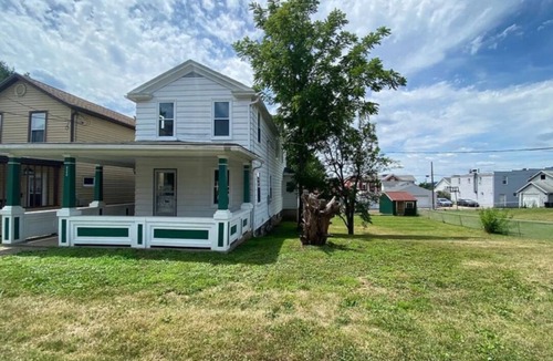 Danville House | Spacious Home 1Minute Walk to Geisinger Hospital