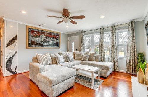 Severn House | Spacious Home with Tranquil Patio about 29 Mi to DC!