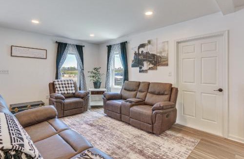 Pleasant Hall House | Spacious Shippensburg Home, Close to Museums!
