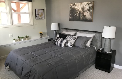 Claremont House | Spacious suite with private patio, minutes from DC/DCA