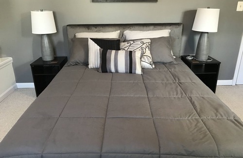 Claremont House | Spacious suite with private patio, minutes from DC/DCA