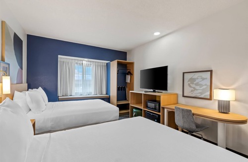 Wilkes-Barre Hotel | Spark by Hilton Wilkes Barre
