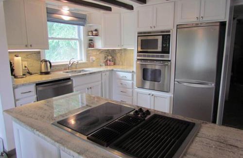 Lake Mohawk House | Sparta, NJ - Lakeside Retreat Only An Hour Away From NYC