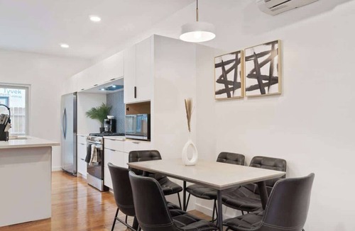 Central Northside House | Special 2 Homes – 6BR Duplex | Perfect for Groups!