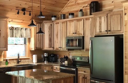Berkeley Springs Cabin | Spectacular couples retreat, private wooded location, pet friendly, WiFi