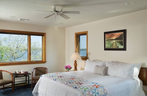 Hawley House | Spectacular View Luxury Lakefront Vacation Home on Lake Wallenpaupack