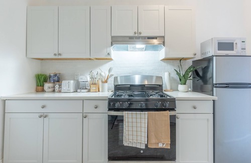 Hoboken Apartment | Spring 25% Discount is here, 1King bed, Near NYC