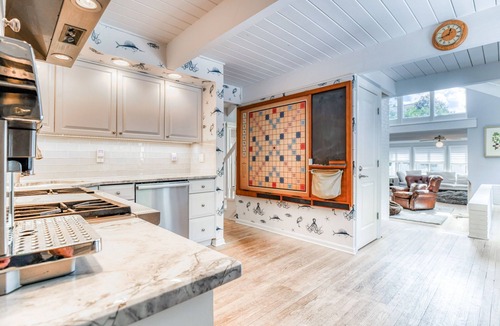 Spring Lake House | Spring Lake Luxury - Saltwater Pool & Outdoor Sauna - close to North End Beach