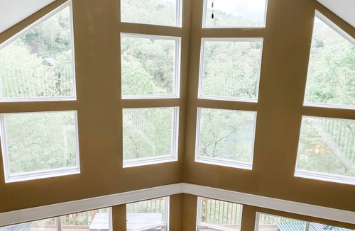 Flat Hollow Marina House | Spring Lily Retreat - Spacious, Lakefront, Hot Tub, Private Dock, Peaceful Cove!