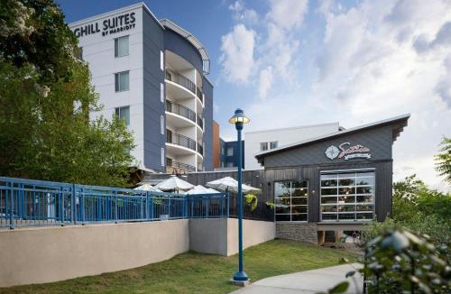 Downtown Chattanooga Hotel | SpringHill Suites by Marriott Downtown Chattanooga/Cameron Harbor