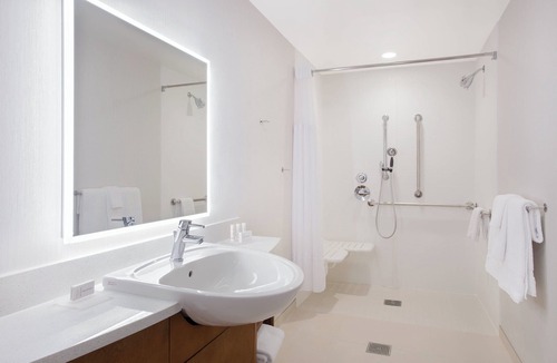 Mount Laurel Hotel | Springhill Suites Mount Laurel
