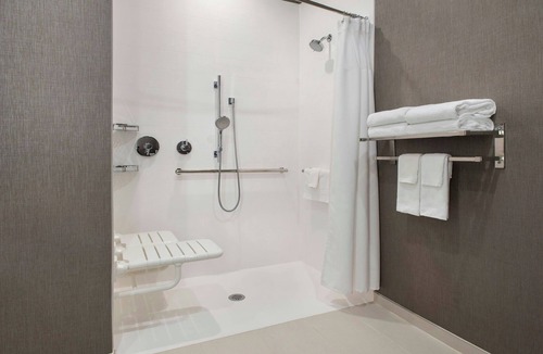 Willow Grove Hotel | SpringHill Suites Philadelphia Willow Grove