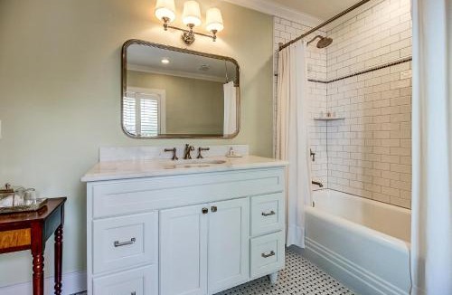 Goshen Hotel | Stagecoach Inn