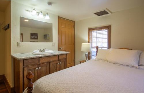 Ohiopyle Apartment | Stay In Ohiopyle near GAP trail, restaurants, & the Fallls