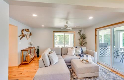 Dauphin House | Steps to Susquehanna River Hot Tub Hideaway!